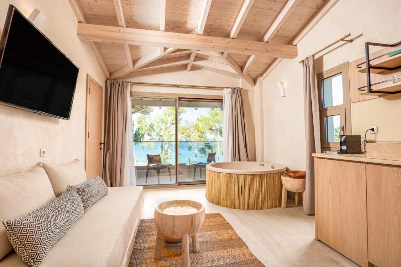 Mako Sea & Suites Pefkochori Exterior photo