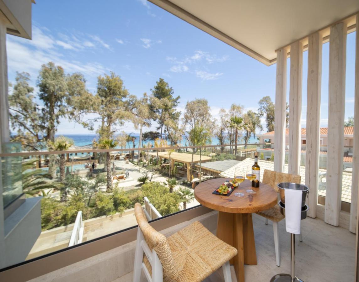 Mako Sea & Suites Pefkochori Exterior photo