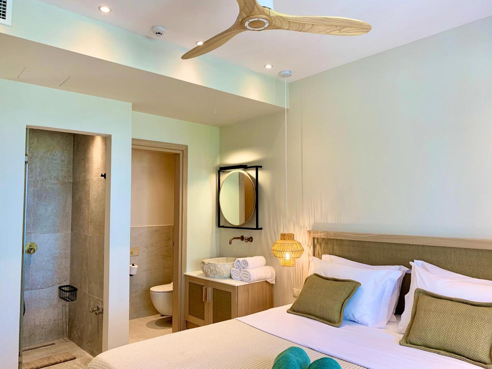Mako Sea & Suites Pefkochori Room photo