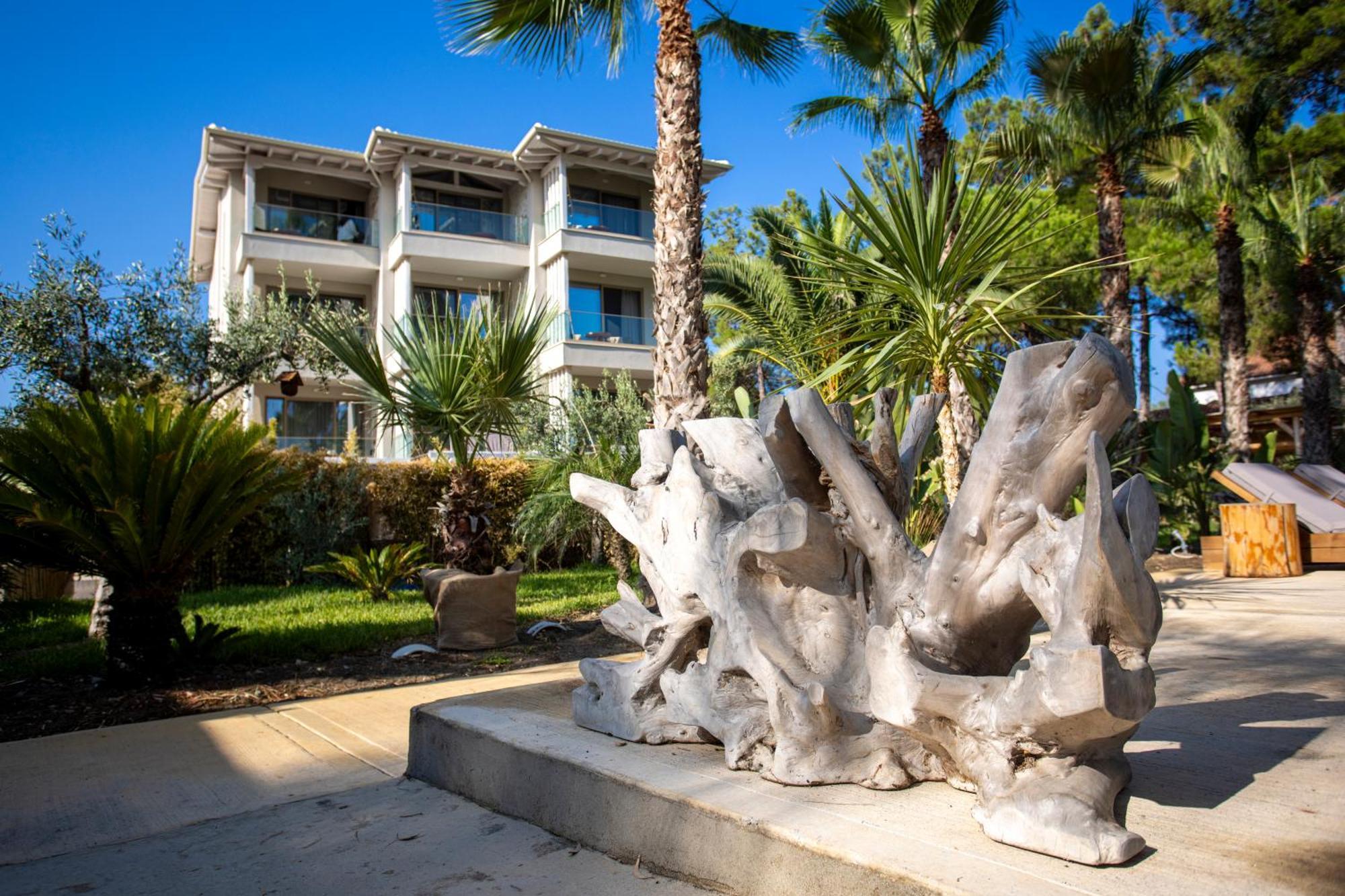 Mako Sea & Suites Pefkochori Exterior photo